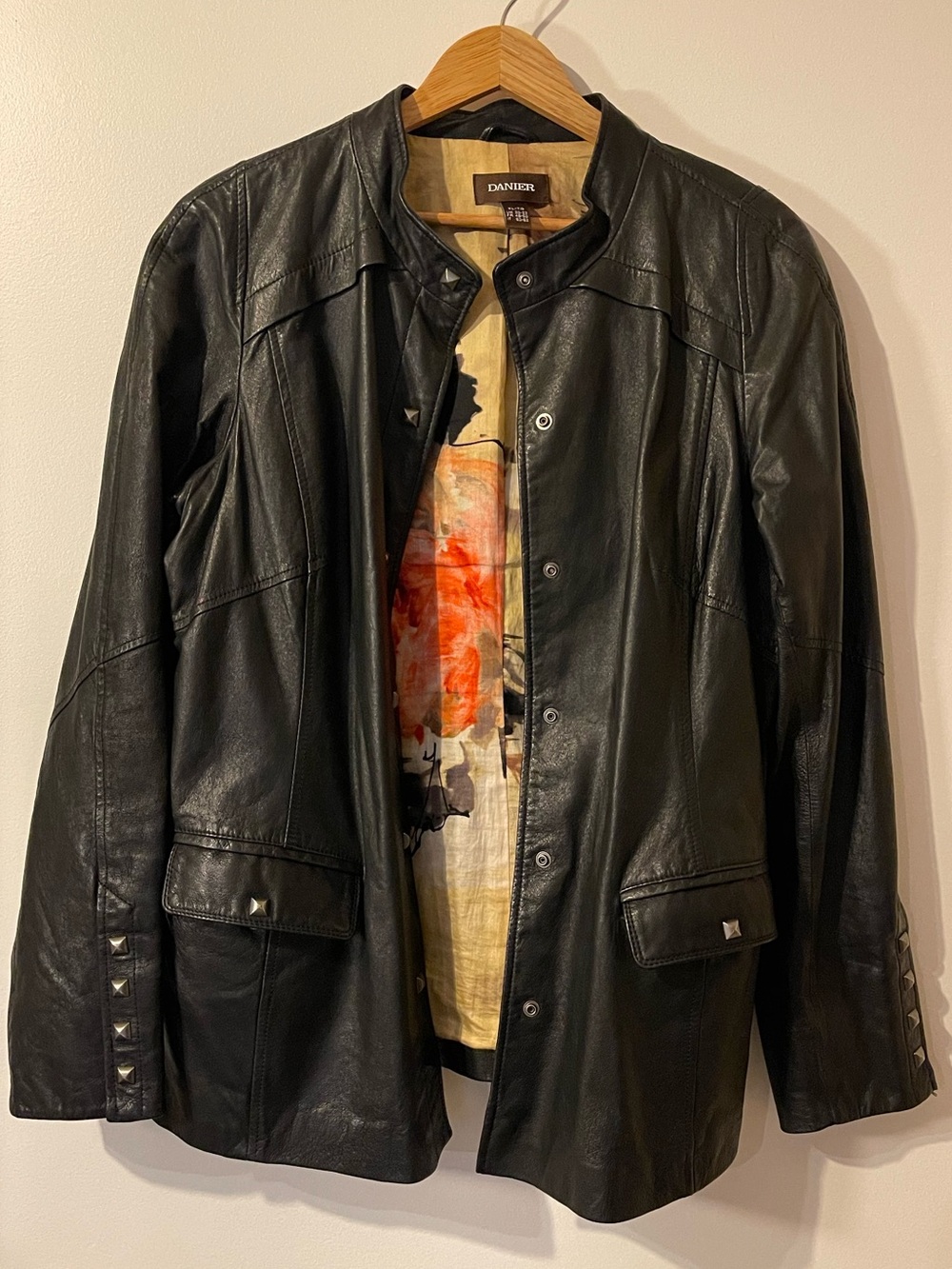 Danier Black Leather Studded Snap Front Moto Jacket Floral Lining Womens XL